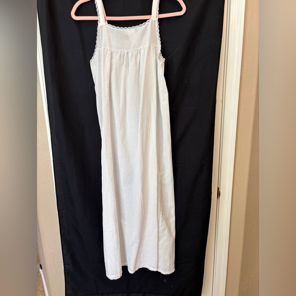 Willow creek Vintage Cotton & Lace Midi Nightgown in Women’s Small 1990s - Picture 3 of 8
